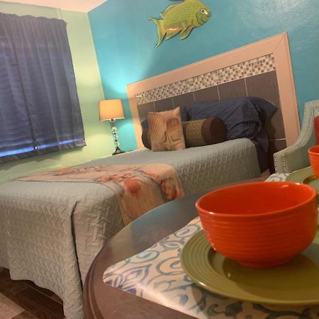 Michaels Siesta Studios Redington Shores Εξωτερικό φωτογραφία